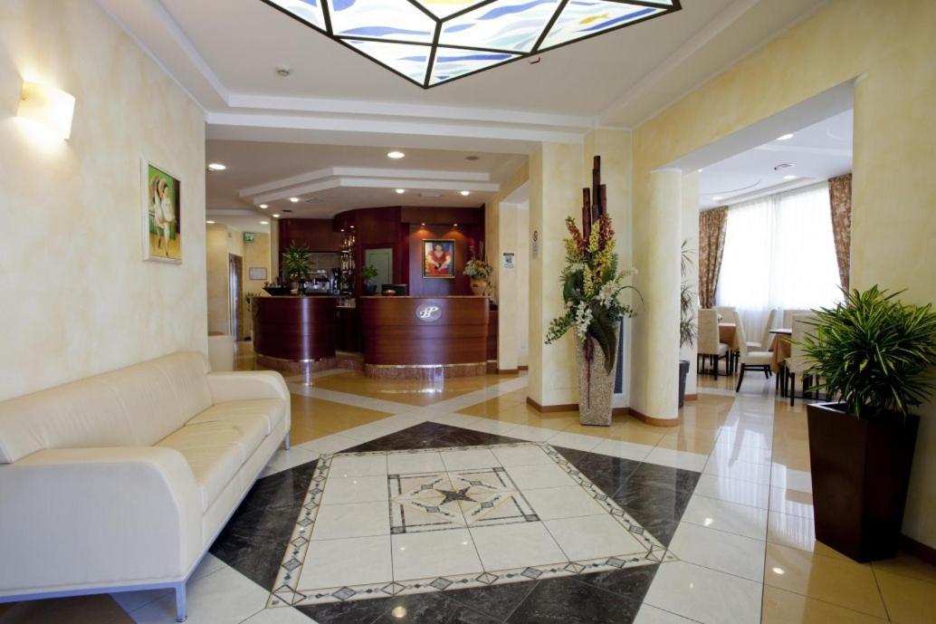 Hotel Palm Beach B&B Sea View ริมินี ภายนอก รูปภาพ